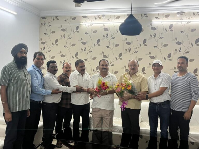 कोयला मजदूर सभा के केंद्रीय अध्यक्ष बजरंगी शाही एवं संभागीय प्रभारी श्री केदार नाथ अग्रवाल का गेवरा में भव्य स्वागत