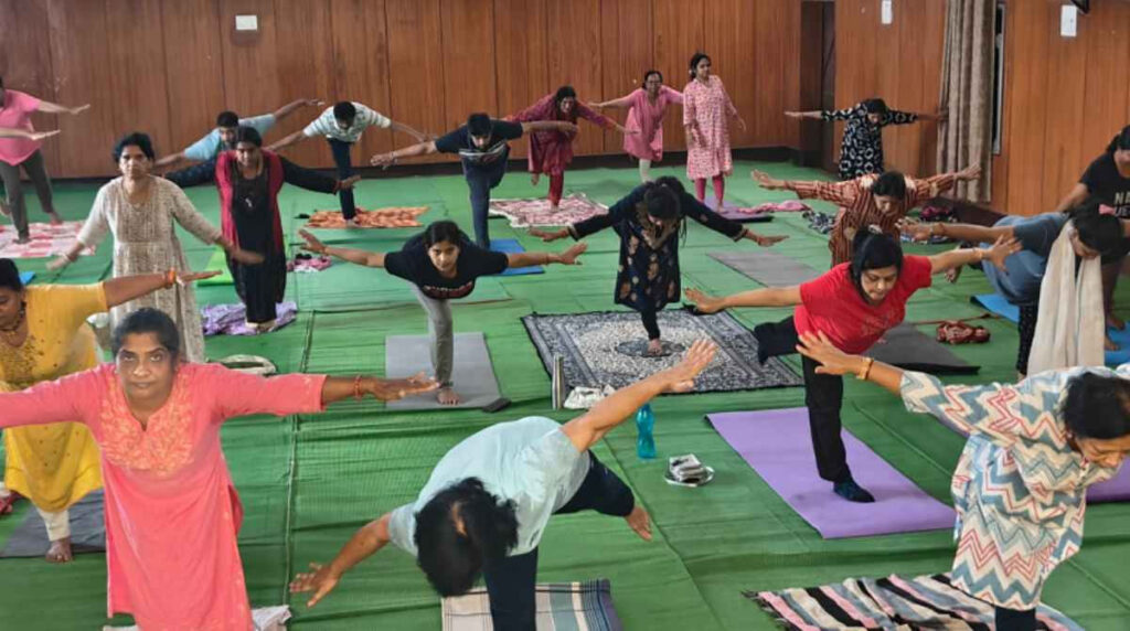 शारीरिक रोगों के साथ मानसिक तनाव जैसी समस्याओं से राहत मिलती है योग के माध्यम से :डा. केशरी