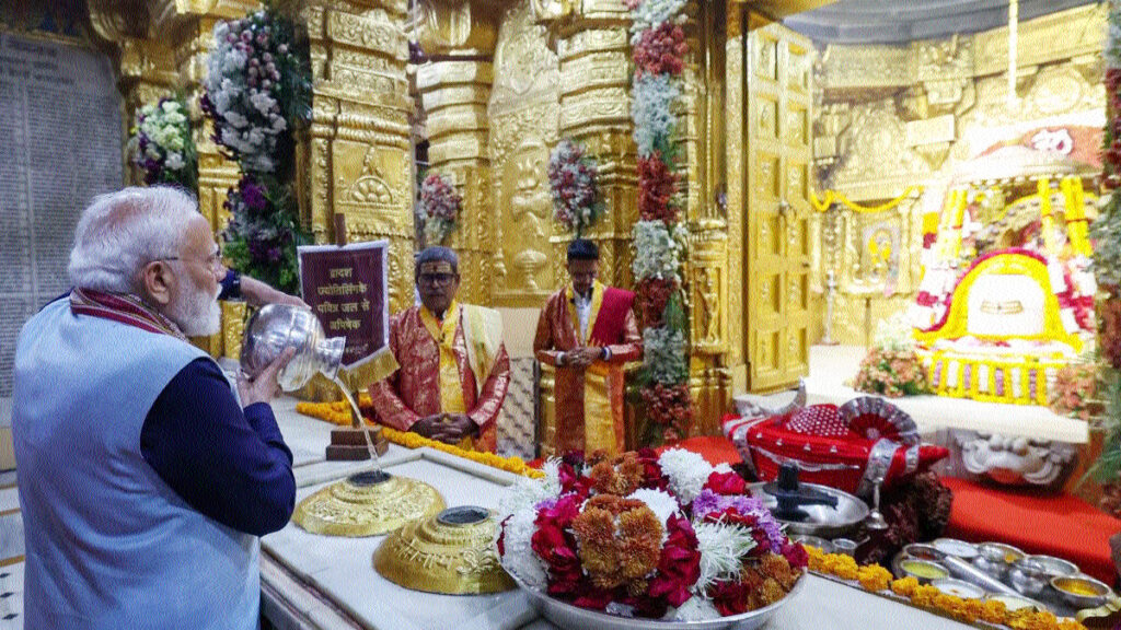 पीएम मोदी ने सोमनाथ मंदिर की 1,000 साल की यात्रा पर दिया संदेश: अजेय भावना का प्रतीक