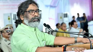 ‘भू-माफिया को संरक्षण देने वाले पुलिस अधिकारियों पर होगी कड़ी कार्रवाई’, CM हेमंत सोरेन की सख्त चेतावनी