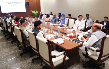 केंद्र बोला- 60 दिनों का पेट्रोल-डीजल, फिर भी कम खर्चें:रोजाना ₹1000 करोड़ का नुकसान; बचत के लिए मोदी की 2 दिन में 2 बार अपील, बढ़ सकते हैं पेट्रोल डीजल के दाम…