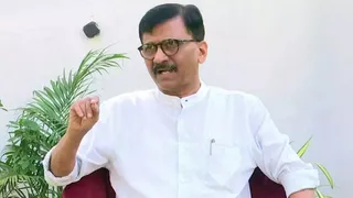 ट्रंप की बधाई से तिलमिलाए संजय राउत, बोले- ‘बंगाल जीत पर उनका पीएम मोदी को बधाई देना अनुचित’