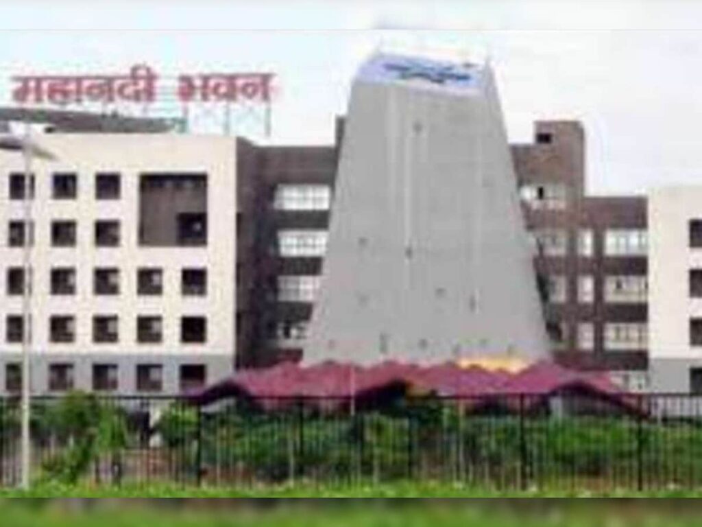 बड़ी खबर,छत्तीसगढ़ सरकार ने बड़ा फैसला अब महिला जनप्रतिनिधियों के पति और रिश्तेदारों को नहीं बनाया जाएगा प्रतिनिधि,राजपत्र में अधिसूचना जारी,देखिए राजपत्र में क्या है निर्देश,रायपुर से मनोज शुक्ला कि रिपोर्ट:-
