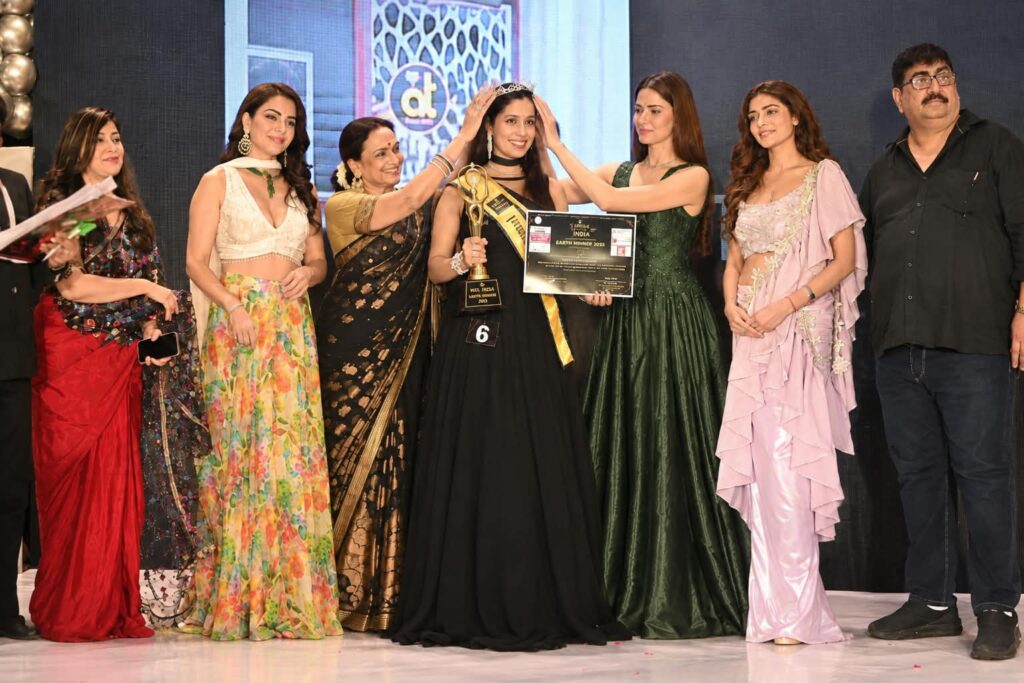 गोंदिया की बेटी खुशबू शर्मा ने बढ़ाया महाराष्ट्र का मान Beauty Icon India Global Season-7 में प्रथम उपविजेता, महाराष्ट्र राज्य पुरस्कार से सम्मानित,रायपुर से मनोज शुक्ला कि रिपोर्ट:-